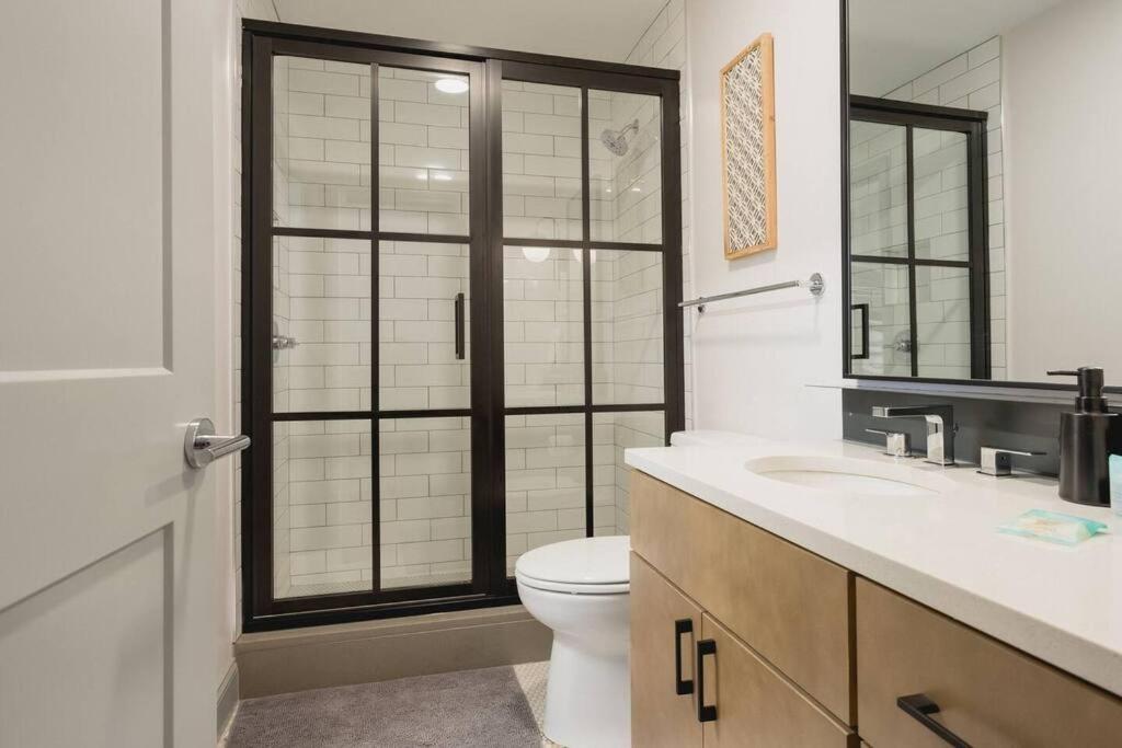Gorgeous Condo In The Heart Of Dt Birmingham! Экстерьер фото